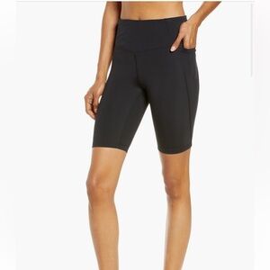 Zella Studio Lite Pocket Bike Shorts • Great Condition